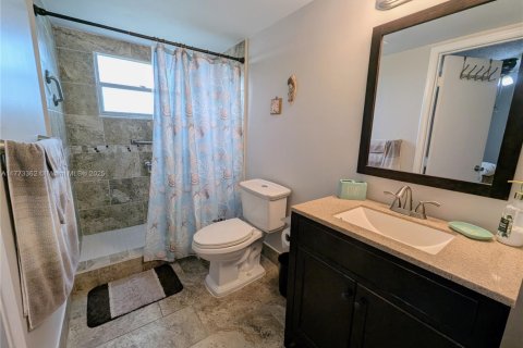 Condominio en venta en Pembroke Pines, Florida, 2 dormitorios, 108.32 m2 № 1611134 - foto 19