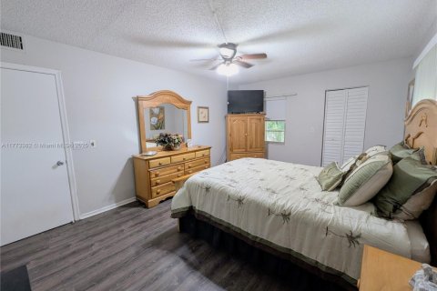 Condominio en venta en Pembroke Pines, Florida, 2 dormitorios, 108.32 m2 № 1611134 - foto 18