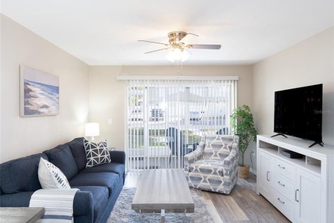 Condo in Sarasota, Florida, 2 bedrooms  № 1662547 - photo 4