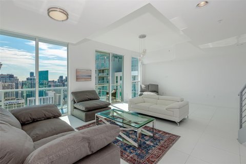 Condominio en venta en Miami, Florida, 3 dormitorios, 280.56 m2 № 2056758 - foto 8