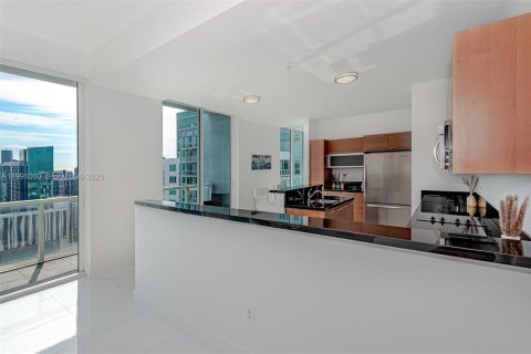 Condominio en venta en Miami, Florida, 3 dormitorios, 280.56 m2 № 2056758 - foto 11