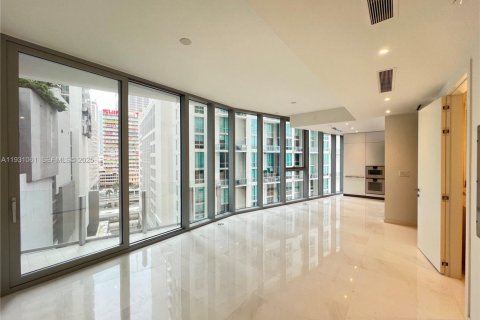 Снять в аренду кондоминиум в Майами, Флорида 1 спальня, 79.25м2, № 1989619 - фото 2