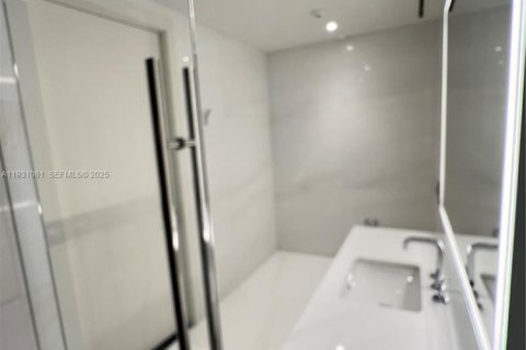 Снять в аренду кондоминиум в Майами, Флорида 1 спальня, 79.25м2, № 1989619 - фото 16