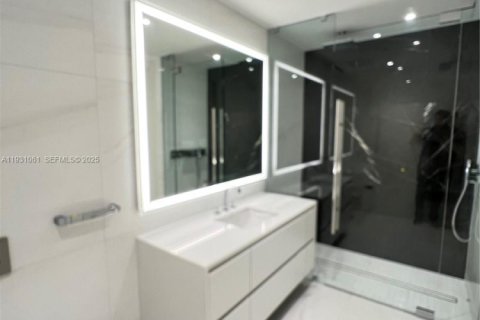 Снять в аренду кондоминиум в Майами, Флорида 1 спальня, 79.25м2, № 1989619 - фото 15