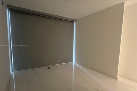 Снять в аренду кондоминиум в Майами, Флорида 1 спальня, 79.25м2, № 1989619 - фото 5