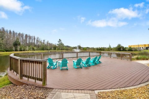 Townhouse in Wesley Chapel, Florida 3 bedrooms, 173.26 sq.m. № 1687053 - photo 19