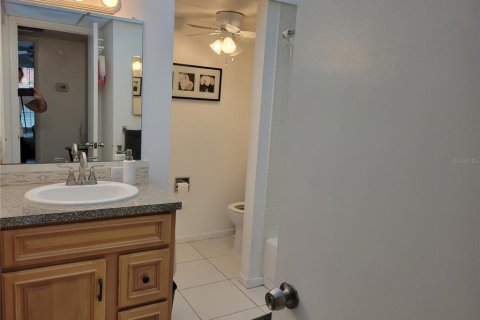 Copropriété à louer à Clearwater, Floride: 1 chambre, 81.29 m2 № 2416695 - photo 13