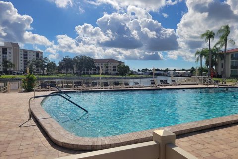 Copropriété à louer à Clearwater, Floride: 1 chambre, 81.29 m2 № 2416695 - photo 19