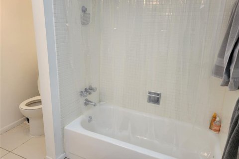 Copropriété à louer à Clearwater, Floride: 1 chambre, 81.29 m2 № 2416695 - photo 14