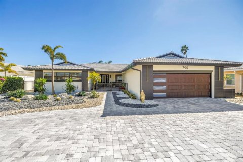 Villa ou maison à vendre à Treasure Island, Floride: 3 chambres, 217.02 m2 № 2220906 - photo 4