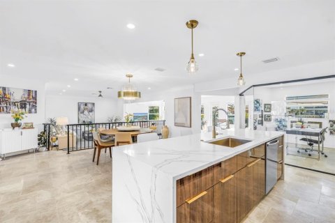 Villa ou maison à vendre à Treasure Island, Floride: 3 chambres, 217.02 m2 № 2220906 - photo 18