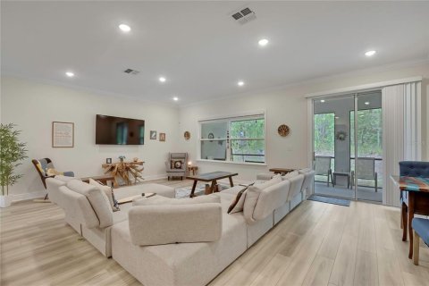 House in Homosassa, Florida 4 bedrooms, 212.37 sq.m. № 2206766 - photo 8