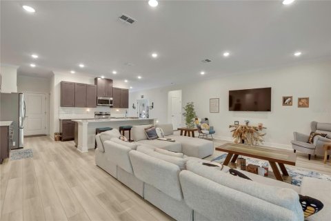 House in Homosassa, Florida 4 bedrooms, 212.37 sq.m. № 2206766 - photo 9