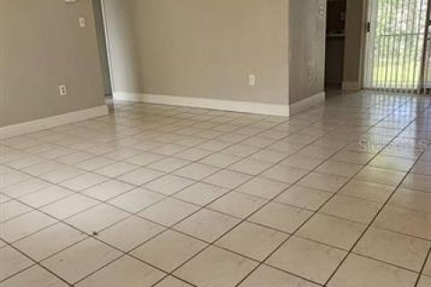 Condominio en alquiler en Orlando, Florida, 2 dormitorios, 70.7 m2 № 1778659 - foto 2