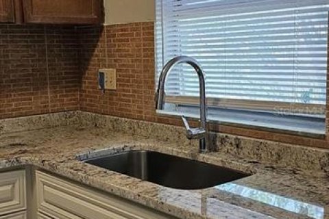 Condominio en alquiler en Orlando, Florida, 2 dormitorios, 70.7 m2 № 1778659 - foto 6
