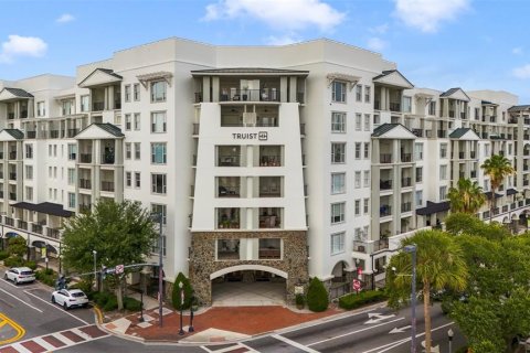 Condo in Orlando, Florida, 3 bedrooms № 2212141