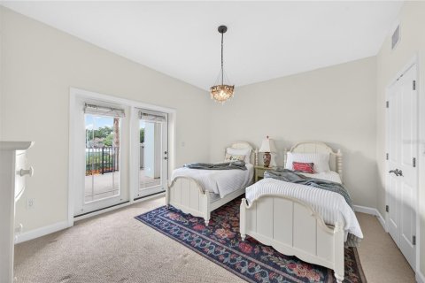 Condo in Orlando, Florida, 3 bedrooms  № 2212141 - photo 15