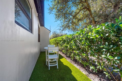 Immobilier commercial à vendre à Hollywood, Floride: 150.59 m2 № 1999037 - photo 30