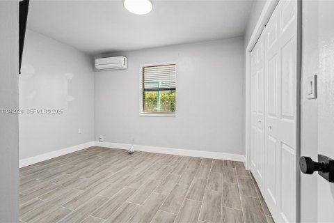 Immobilier commercial à vendre à Hollywood, Floride: 150.59 m2 № 1999037 - photo 17