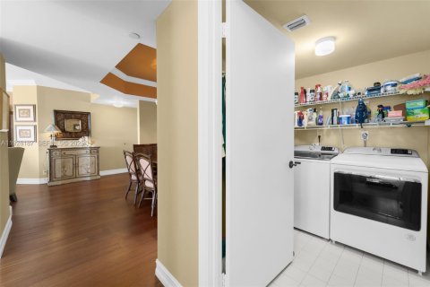 Condominio en venta en Aventura, Florida, 2 dormitorios, 135.64 m2 № 1987727 - foto 15