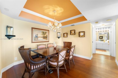 Condominio en venta en Aventura, Florida, 2 dormitorios, 135.64 m2 № 1987727 - foto 5