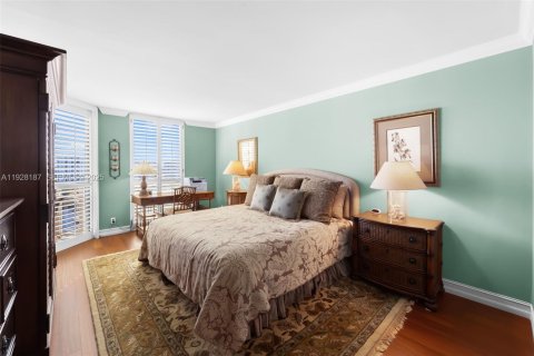 Condominio en venta en Aventura, Florida, 2 dormitorios, 135.64 m2 № 1987727 - foto 9