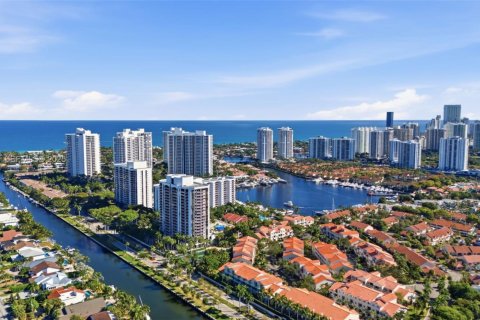 Condominio en venta en Aventura, Florida, 2 dormitorios, 135.64 m2 № 1987727 - foto 21
