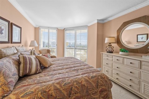 Condominio en venta en Aventura, Florida, 2 dormitorios, 135.64 m2 № 1987727 - foto 13