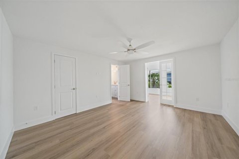 Condo in Longboat Key, Florida, 2 bedrooms № 2208050 - photo 18