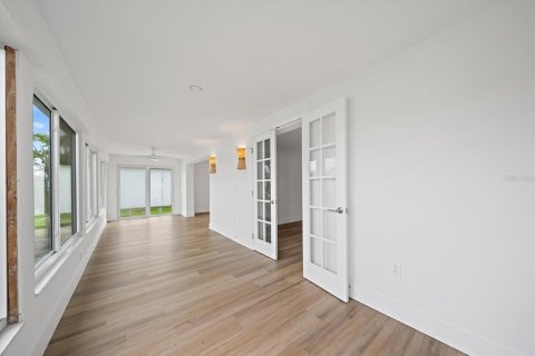Condo in Longboat Key, Florida, 2 bedrooms № 2208050 - photo 28
