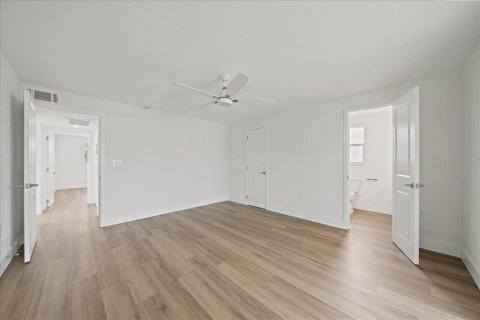 Condo in Longboat Key, Florida, 2 bedrooms № 2208050 - photo 20