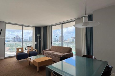 Condominio en venta en Sunny Isles Beach, Florida, 2 dormitorios, 139.07 m2 № 1811513 - foto 22