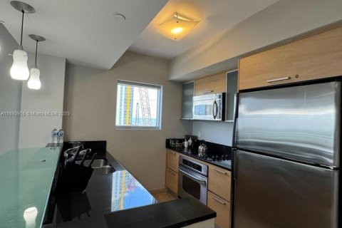 Condominio en venta en Sunny Isles Beach, Florida, 2 dormitorios, 139.07 m2 № 1811513 - foto 18