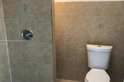 Casa en venta en North Lauderdale, Florida, 2 dormitorios, 92.9 m2 № 1794634 - foto 16