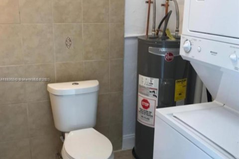 Casa en venta en North Lauderdale, Florida, 2 dormitorios, 92.9 m2 № 1794634 - foto 17