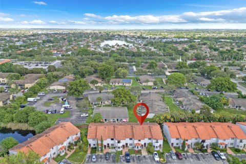 Купить виллу или дом в Майами, Флорида 2 спальни, 112.41м2, № 1949308 - фото 30