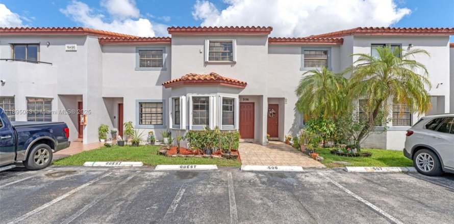 Дом в Майами, Флорида 2 спальни, 112.41м2 № 1949308