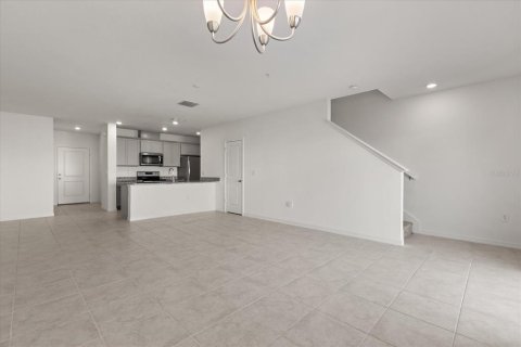 Touwnhouse à vendre à Sanford, Floride: 3 chambres, 137.4 m2 № 2101354 - photo 3