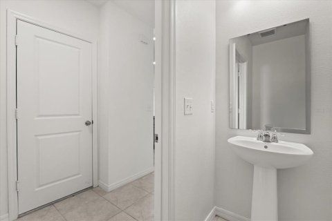 Touwnhouse à vendre à Sanford, Floride: 3 chambres, 137.4 m2 № 2101354 - photo 11