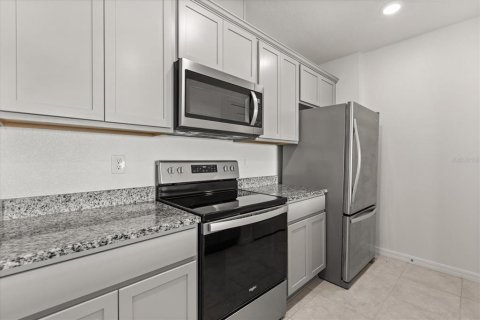 Touwnhouse à vendre à Sanford, Floride: 3 chambres, 137.4 m2 № 2101354 - photo 9