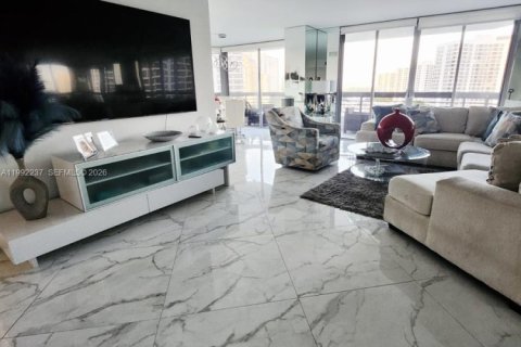 Copropriété à vendre à Aventura, Floride: 3 chambres, 159.23 m2 № 2056897 - photo 6