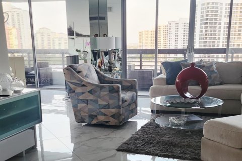 Copropriété à vendre à Aventura, Floride: 3 chambres, 159.23 m2 № 2056897 - photo 3