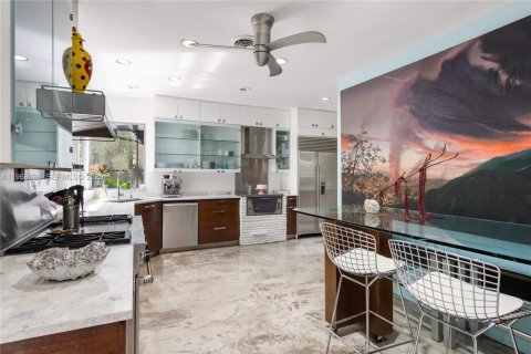 Купить виллу или дом в Майами, Флорида 4 спальни, 317.82м2, № 2033483 - фото 17