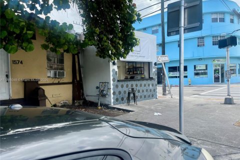 Immobilier commercial à vendre à Miami, Floride № 1958856 - photo 4