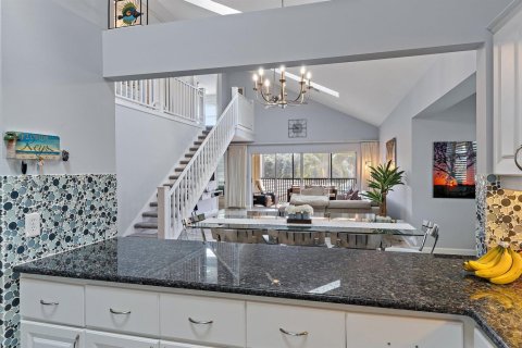Condo in Jupiter, Florida, 4 bedrooms № 2081674 - photo 14