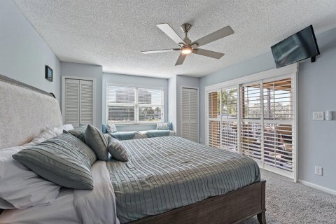 Condo in Jupiter, Florida, 4 bedrooms № 2081674 - photo 27