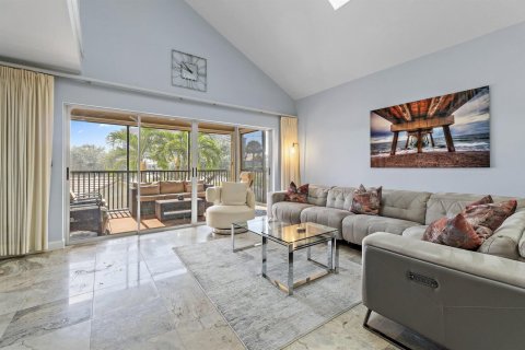 Condo in Jupiter, Florida, 4 bedrooms № 2081674 - photo 21