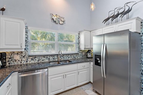 Condo in Jupiter, Florida, 4 bedrooms № 2081674 - photo 12