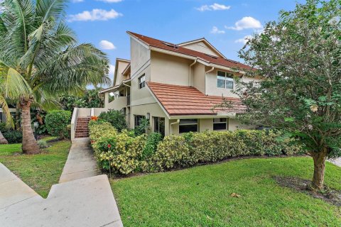 Condo in Jupiter, Florida, 4 bedrooms № 2081674 - photo 2
