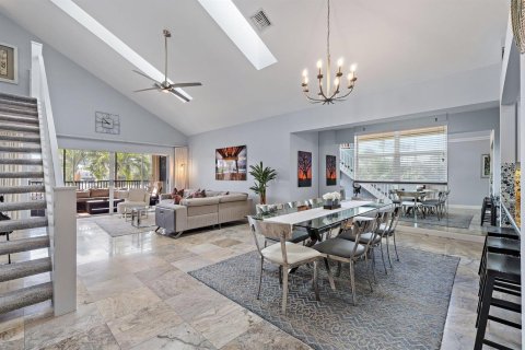 Condo in Jupiter, Florida, 4 bedrooms № 2081674 - photo 15